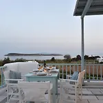 Tonia Paros * Chrisi Akti (Paros)