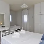 Tonia Paros Apartament