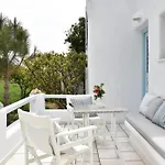 Tonia Paros * Chrisi Akti (Paros)