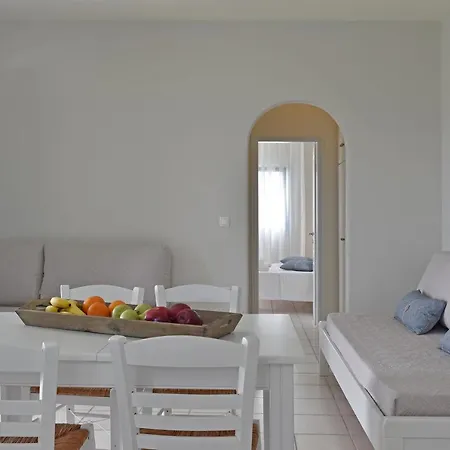 Tonia Paros Apartment *